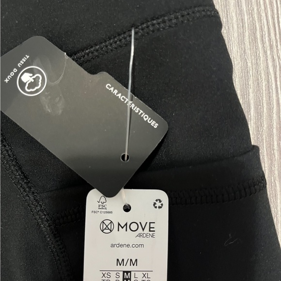 NWT Ardene move black shorts size medium - Picture 3 of 5